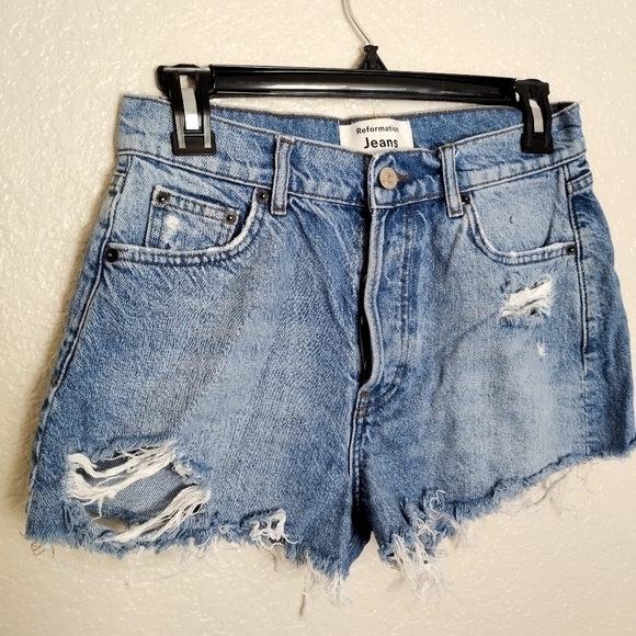 Reformation Dixie high rise distressed denim shorts sz 25 - Picture 3 of 9